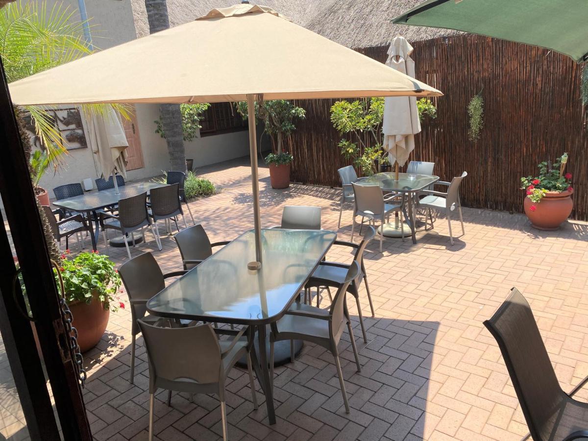 Safari Club Guest Lodge Or Tambo International Airport Kempton Park Luaran gambar