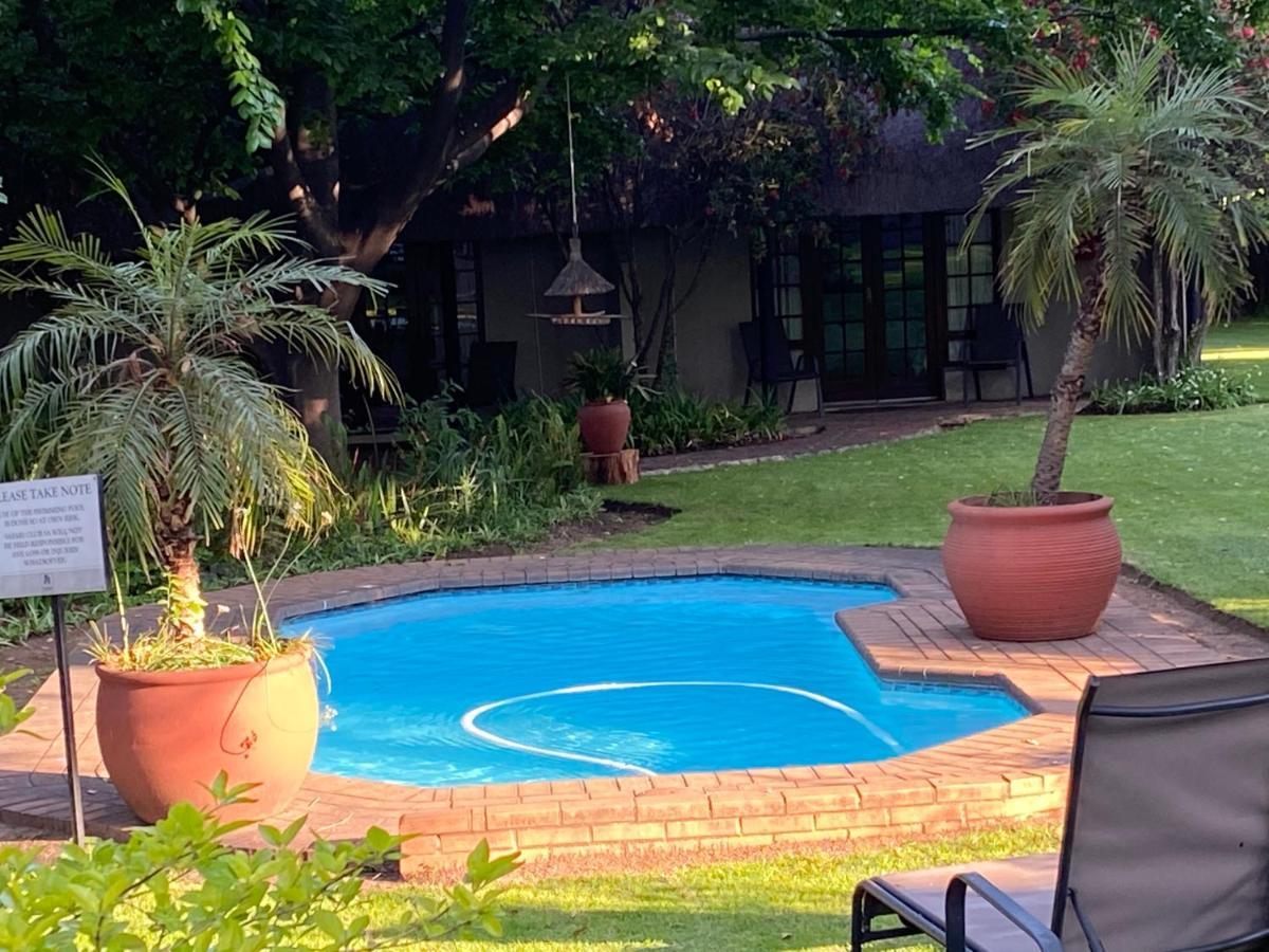 Safari Club Guest Lodge Or Tambo International Airport Kempton Park Luaran gambar