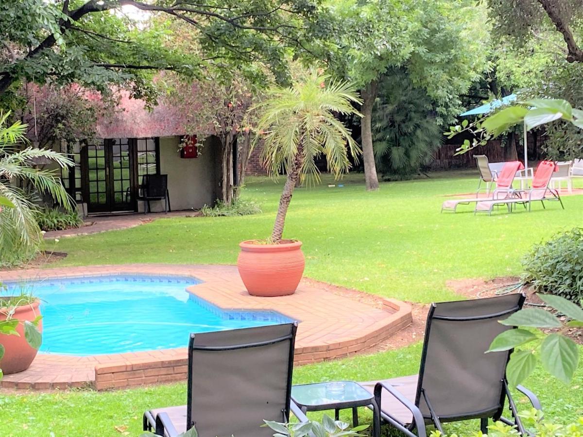 Safari Club Guest Lodge Or Tambo International Airport Kempton Park Luaran gambar