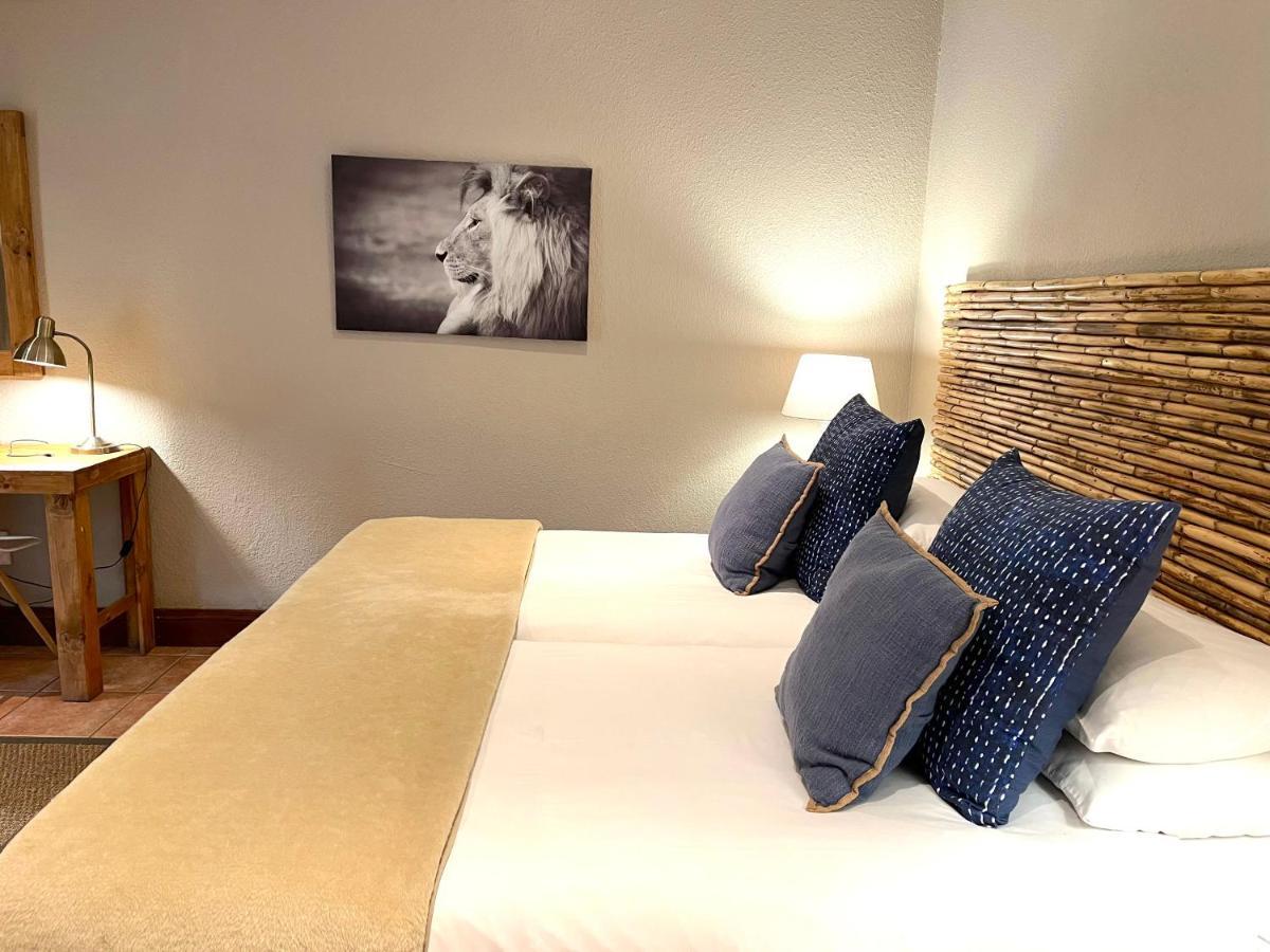 Safari Club Guest Lodge Or Tambo International Airport Kempton Park Luaran gambar