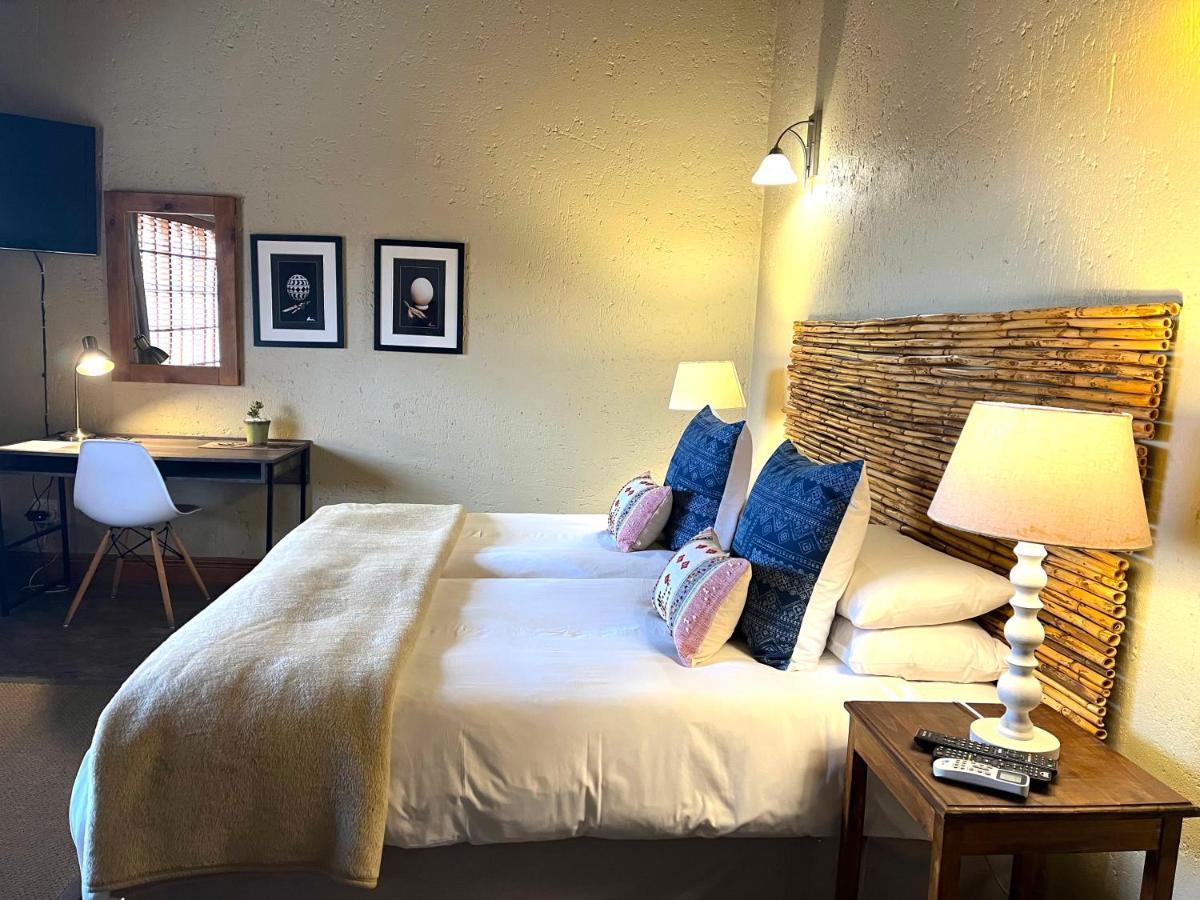 Safari Club Guest Lodge Or Tambo International Airport Kempton Park Luaran gambar