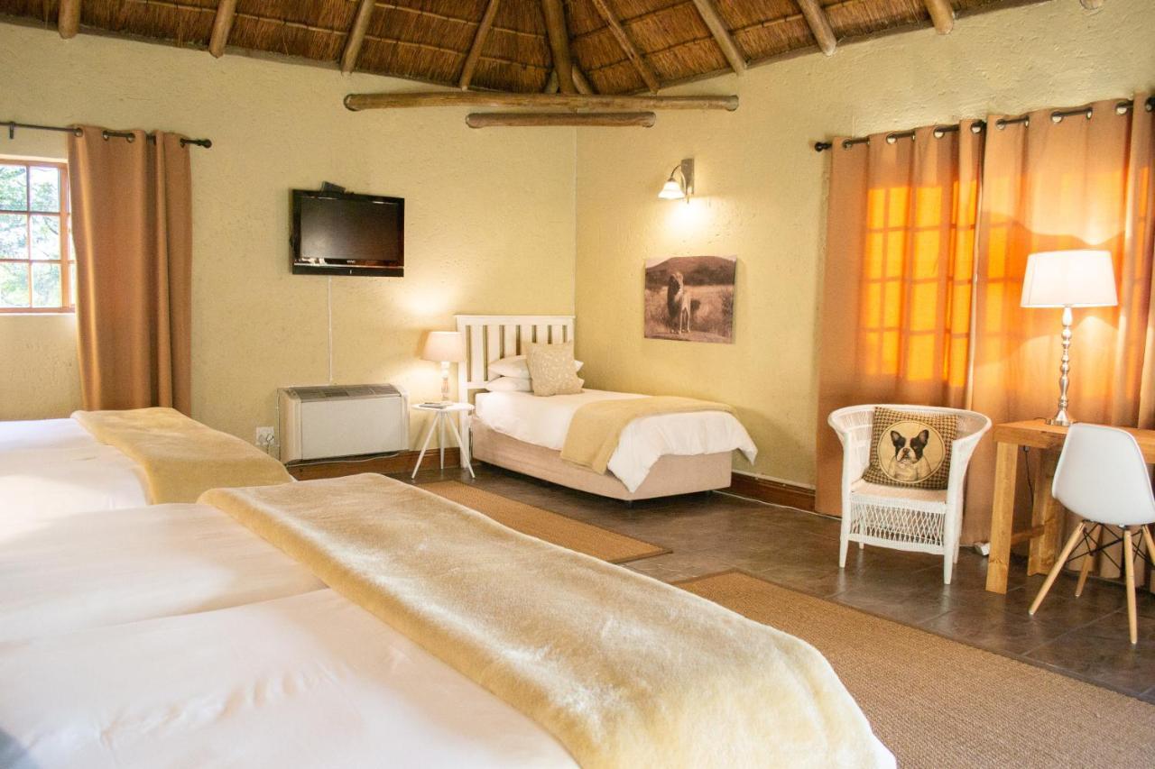 Safari Club Guest Lodge Or Tambo International Airport Kempton Park Luaran gambar