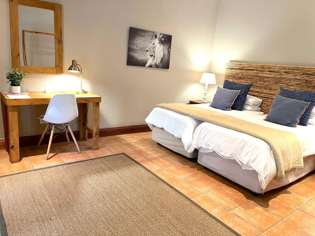 Safari Club Guest Lodge Or Tambo International Airport Kempton Park Luaran gambar