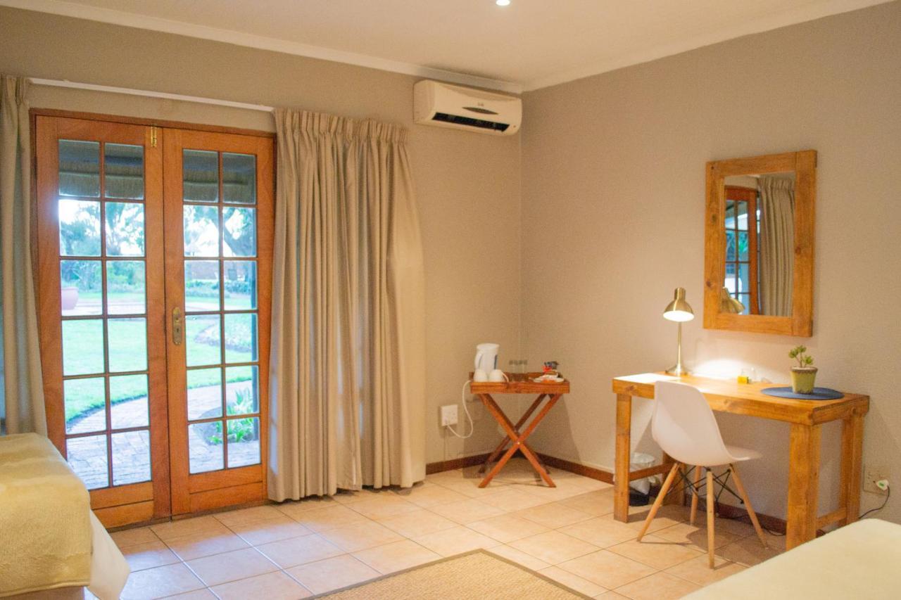 Safari Club Guest Lodge Or Tambo International Airport Kempton Park Luaran gambar